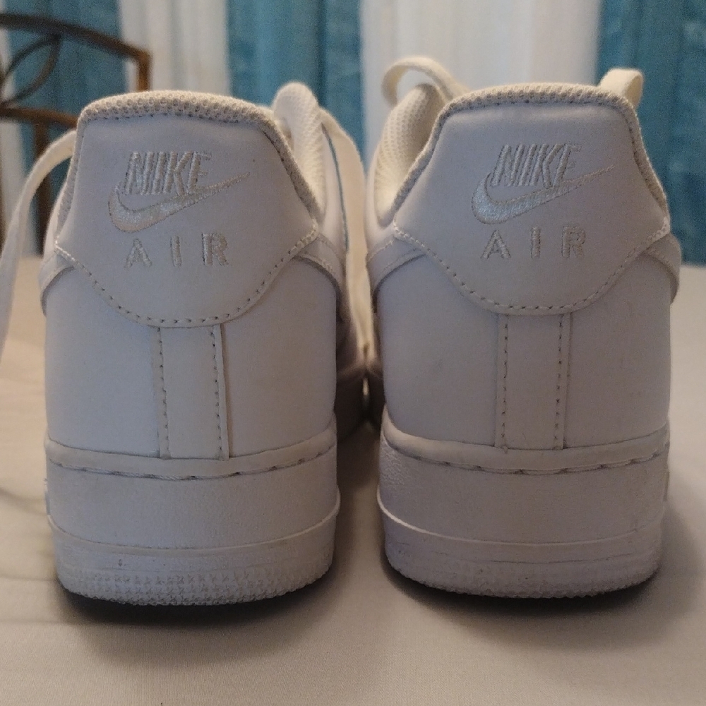 Nike Air Force One - Picture 16 of 17